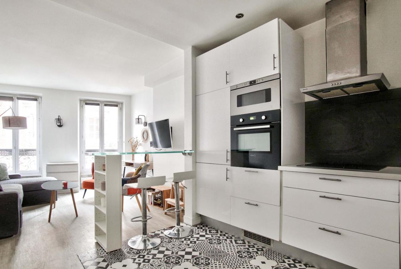 Appartement Quartier Tour Eiffel Free Netflix Paris Exteriör bild
