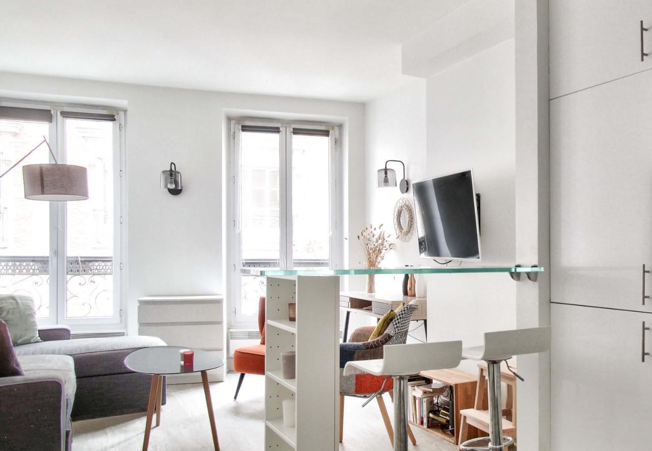 Appartement Quartier Tour Eiffel Free Netflix Paris Exteriör bild