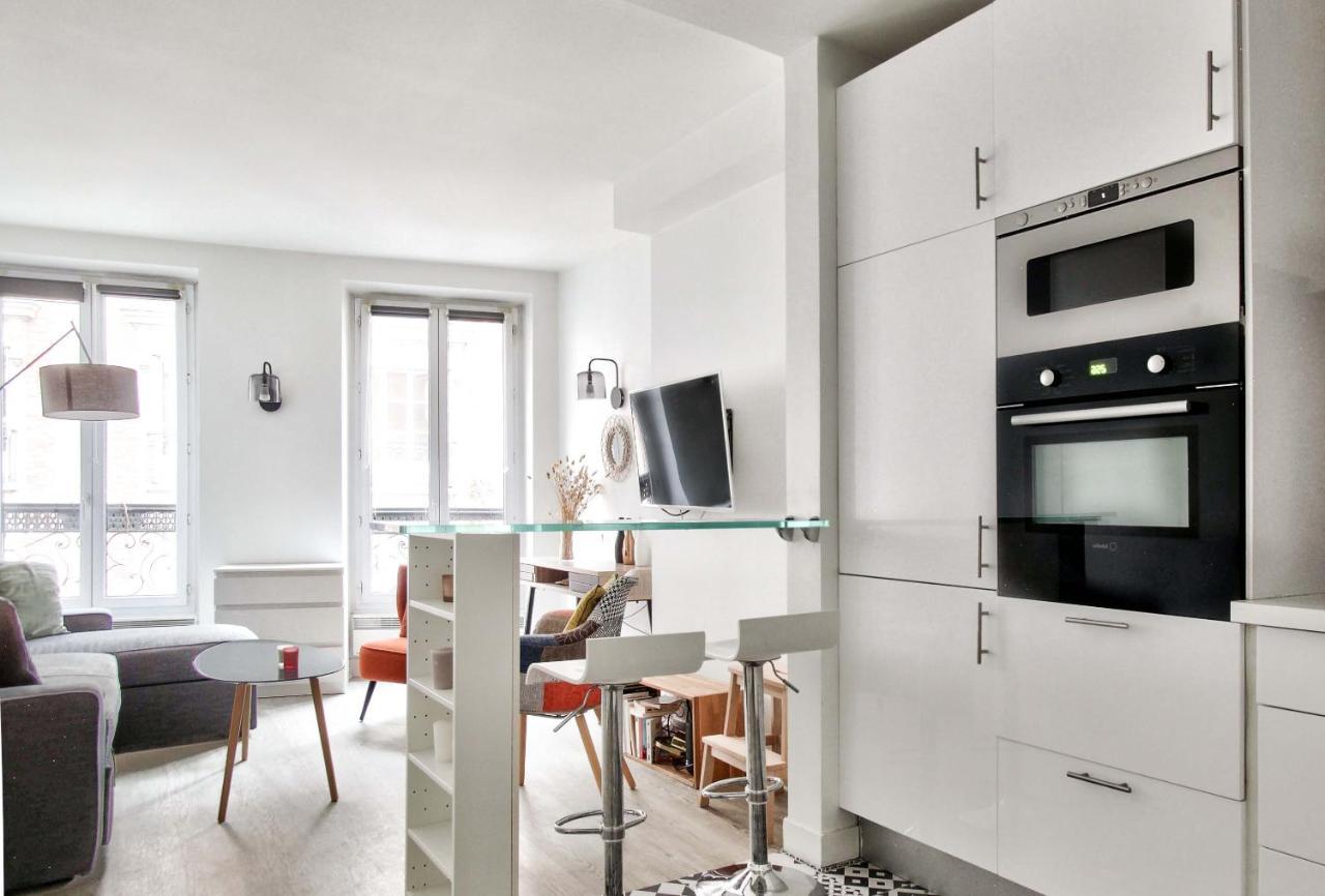 Appartement Quartier Tour Eiffel Free Netflix Paris Exteriör bild