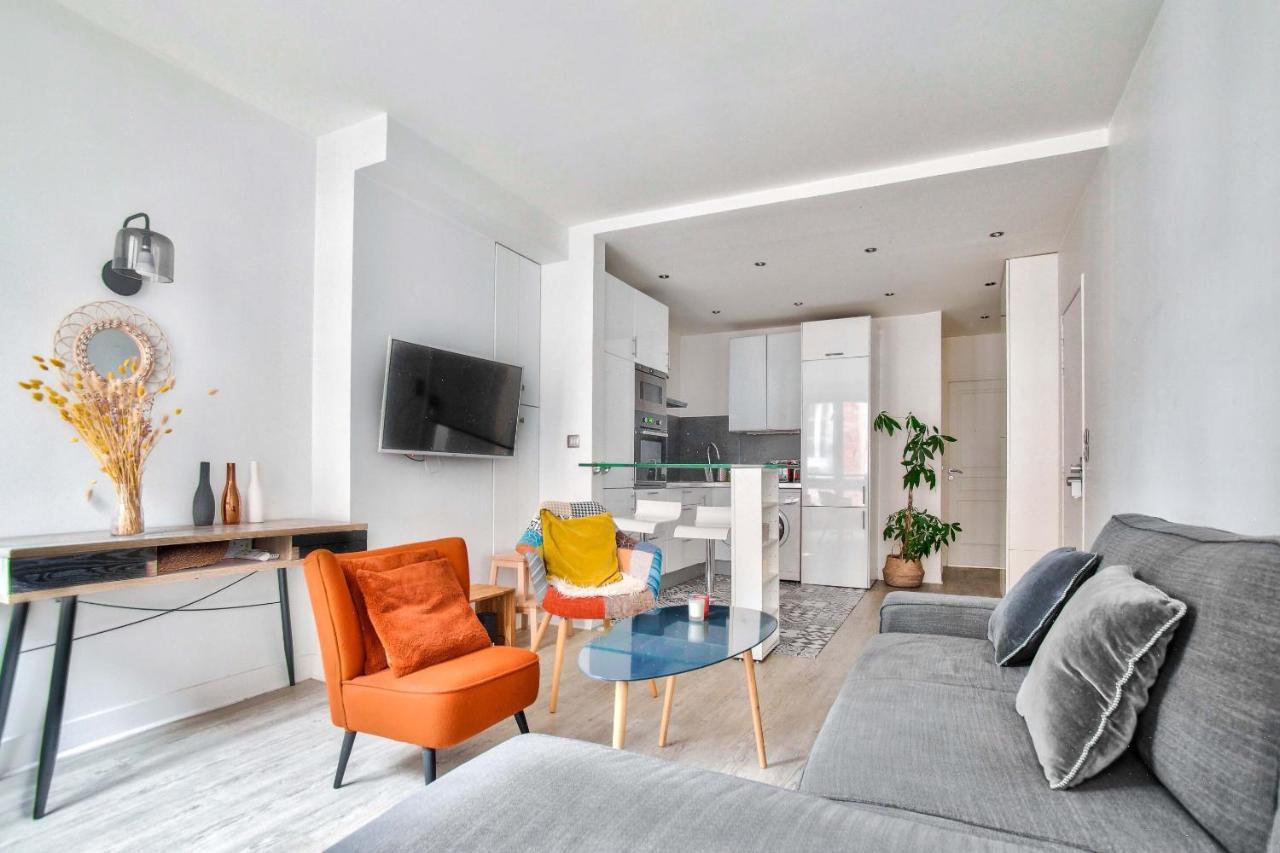 Appartement Quartier Tour Eiffel Free Netflix Paris Exteriör bild