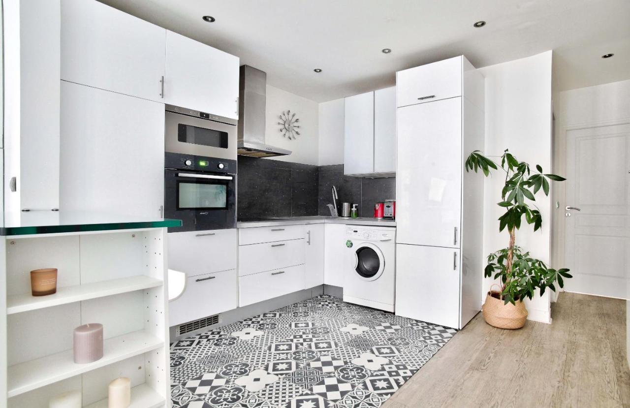 Appartement Quartier Tour Eiffel Free Netflix Paris Exteriör bild